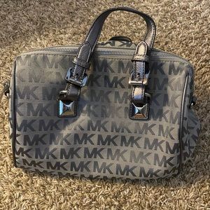 Michael Kors authentic gray purse perfect condition